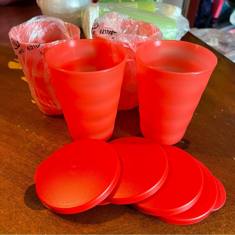 Tupperware Impressions Cups with lids - Picture 1 of 4